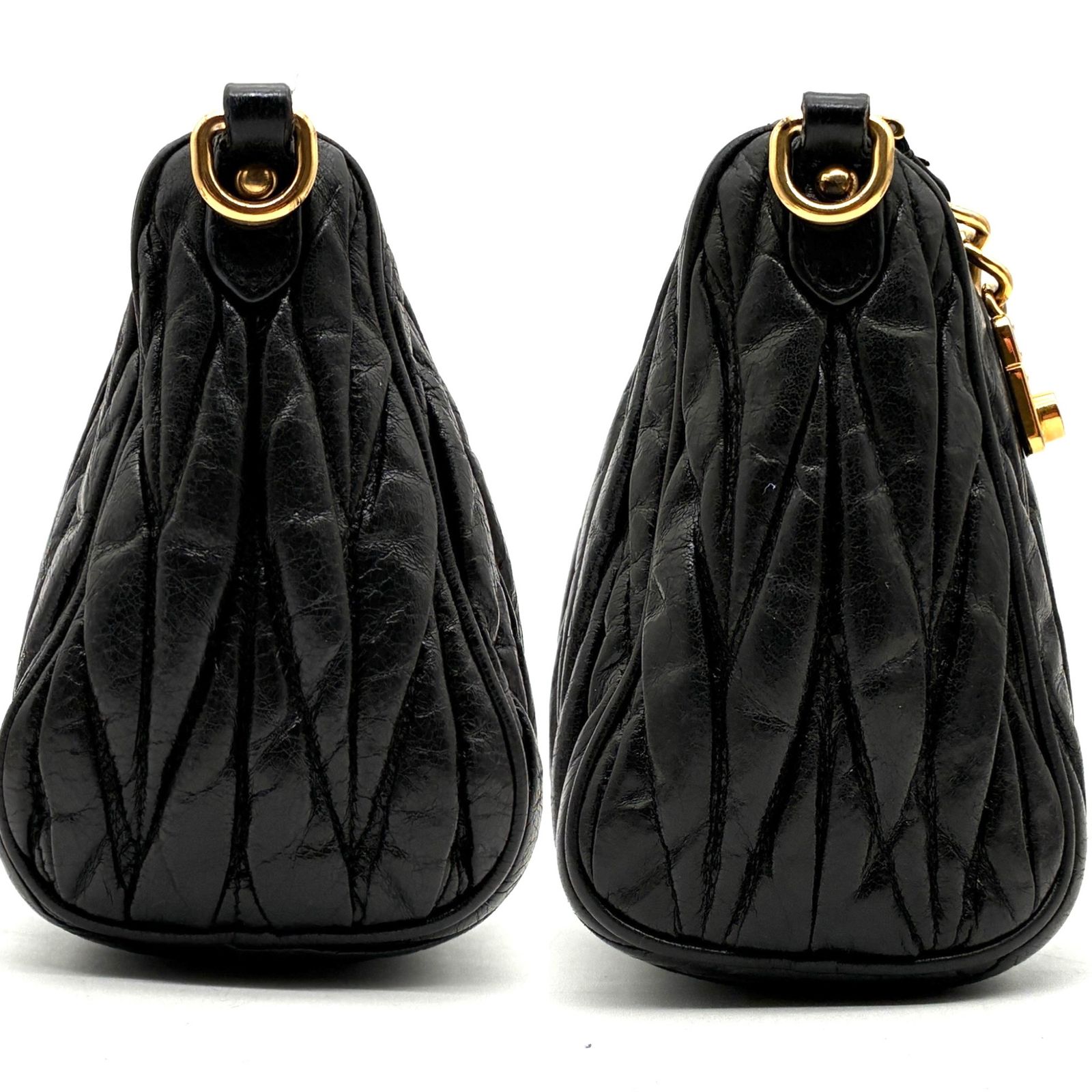 美品 miumiu ミュウミュウ マテラッセ アクセサリーポーチ ワン