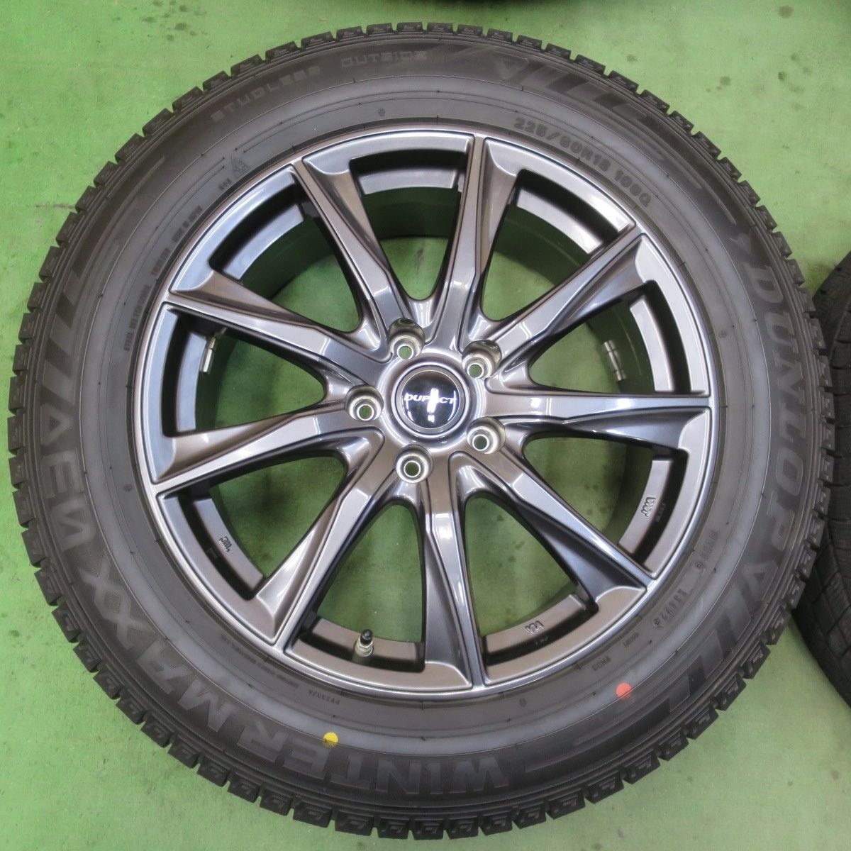 センサー付！バリ溝！23年！キレイ！9分☆スタッドレス 225/60R18