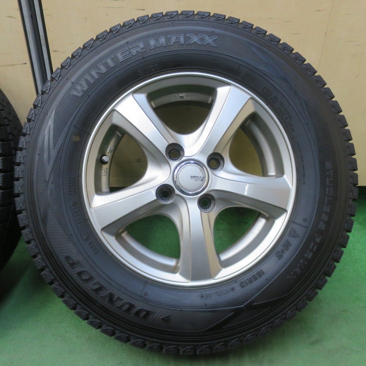 バリ溝！ほぼ10分☆スタッドレス 165R13 6PR ダンロップ ウインター