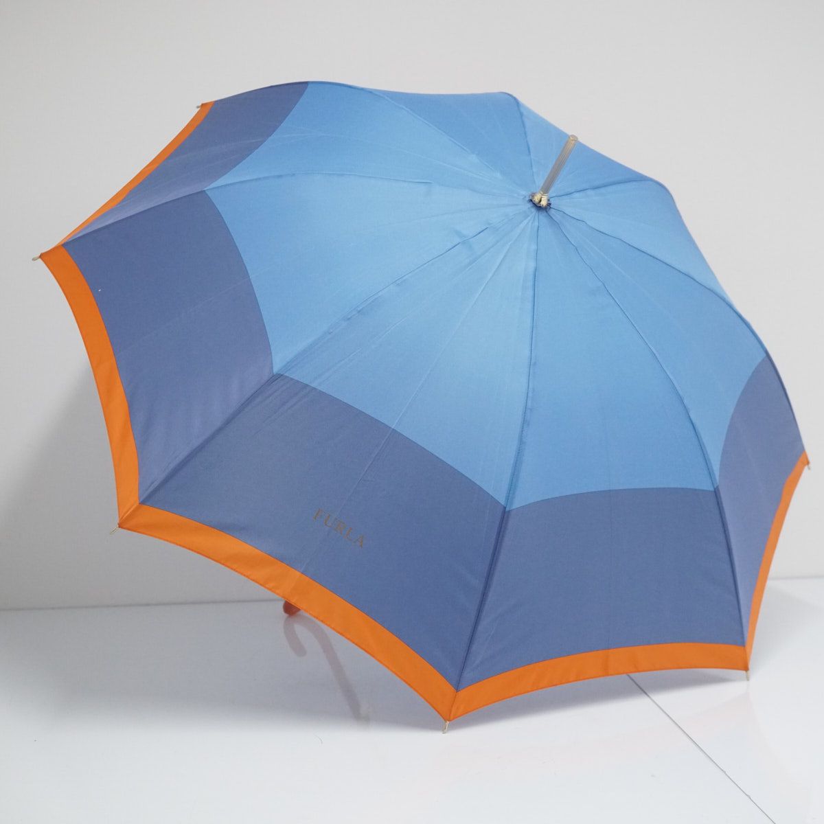 【未使用品】フルラ ボーダー 晴雨兼用 長傘 日傘 ジャンプ式 ブルー 耐風傘 FURLA フルラ USED美品 カラーボーダー ジャンプ ブルー