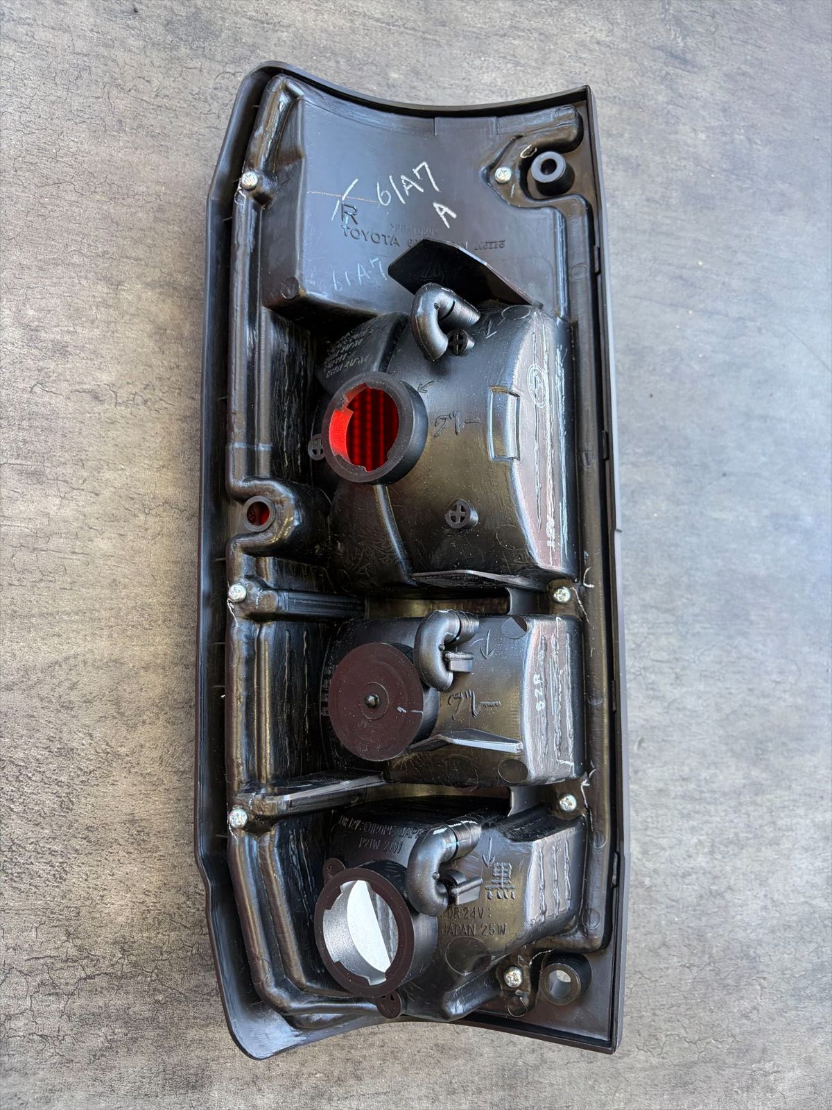 再再販 ランクル70 テールランプ ハーネス付き】 トヨタ純正品 