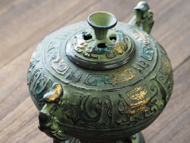 在庫処分特価】展示品・訳アリ 鋳銅製 双耳香炉 象形文様 青銅風
