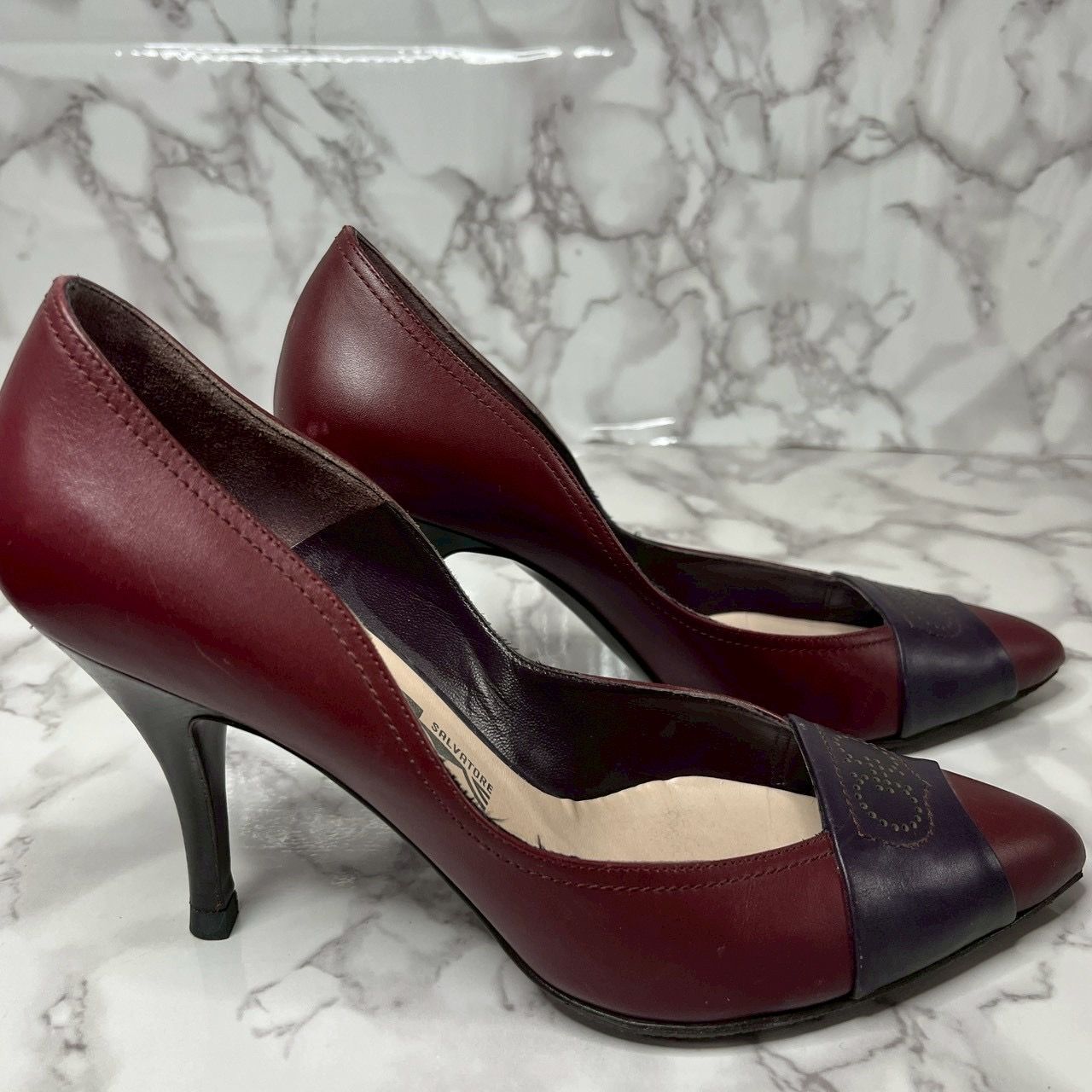 サルヴァトーレフェラガモ SALVATORE FERRAGAMO パンプス レザー 