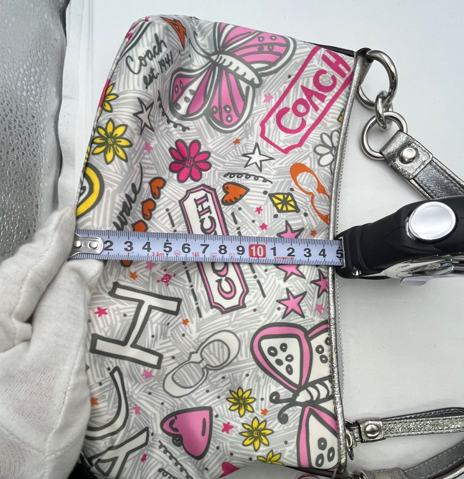 ▽COACH コーチ バンダナグラフィティバッグ F15713 10418 - メルカリ