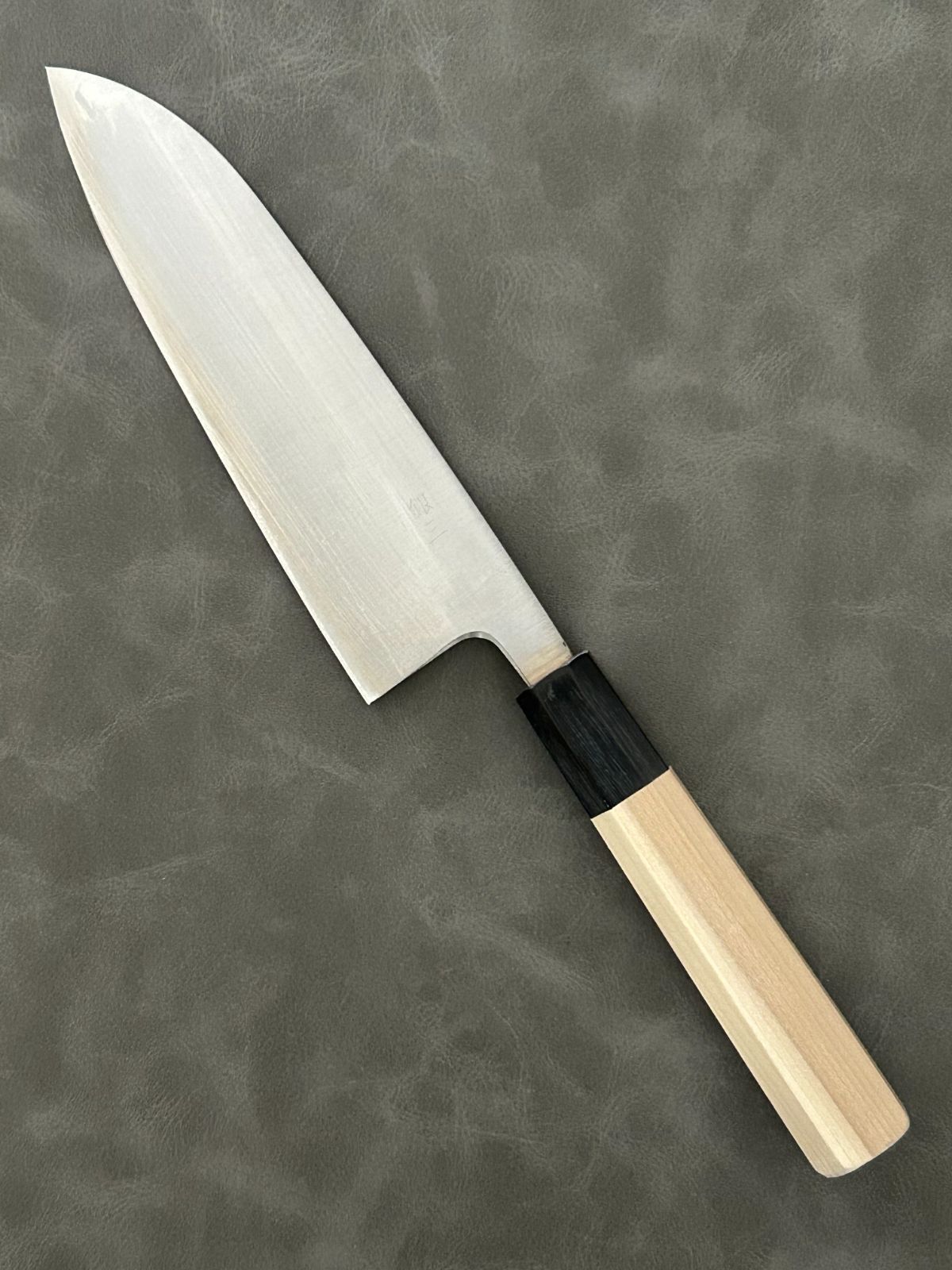 訳あり】 包丁 三徳包丁 銀三 165mm 水牛八角柄 ステンレス 三徳 13