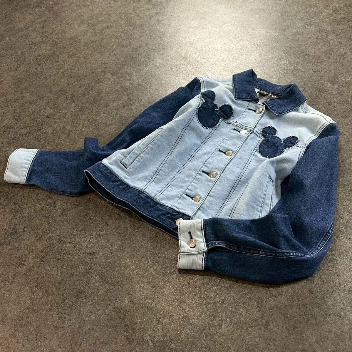 新品 未使用 Disney Her Universe Mickey Mouse Denim Tracker Jacket 