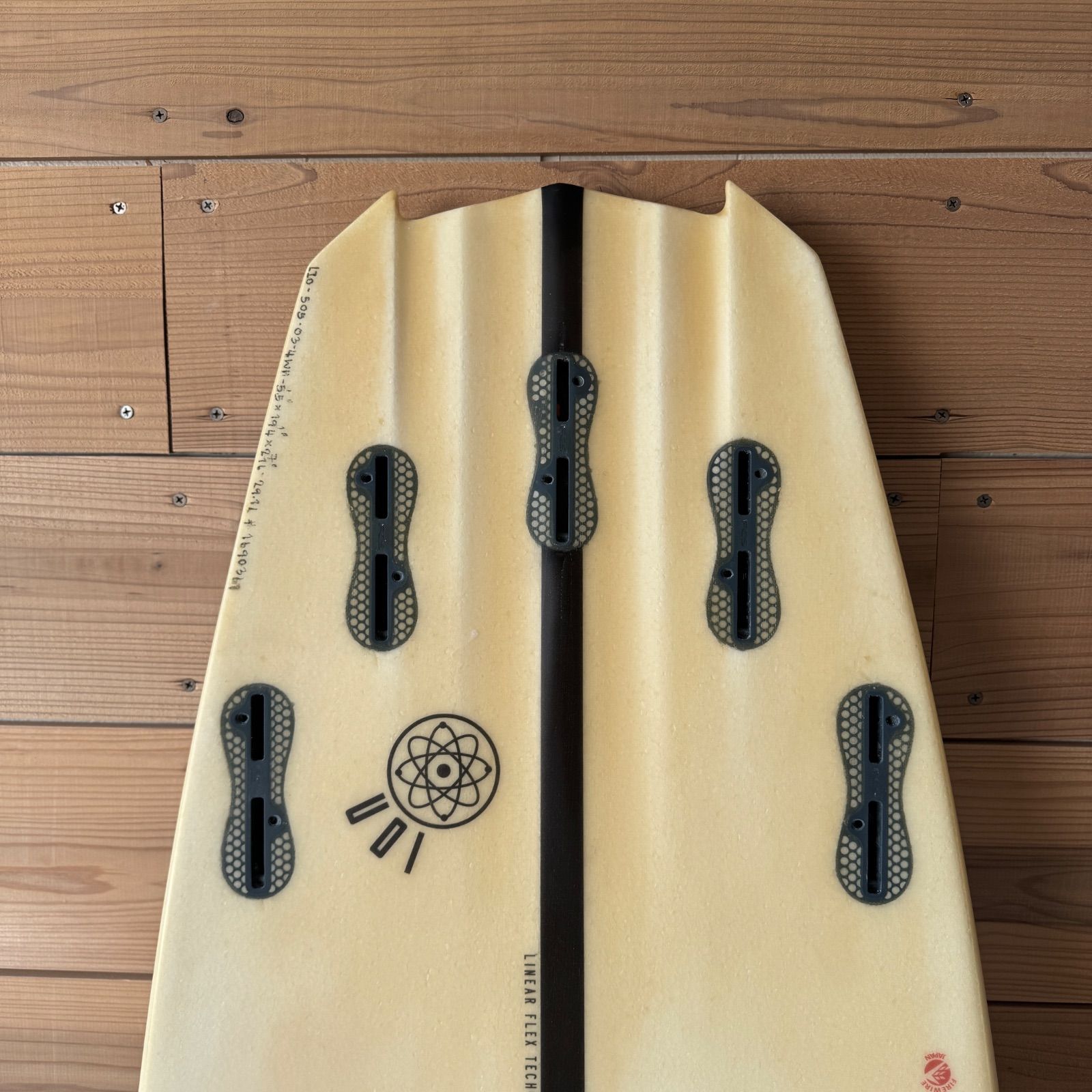 中古 FIREWIRE ファイヤーワイヤー サーフボード ION ダニエルトムソン