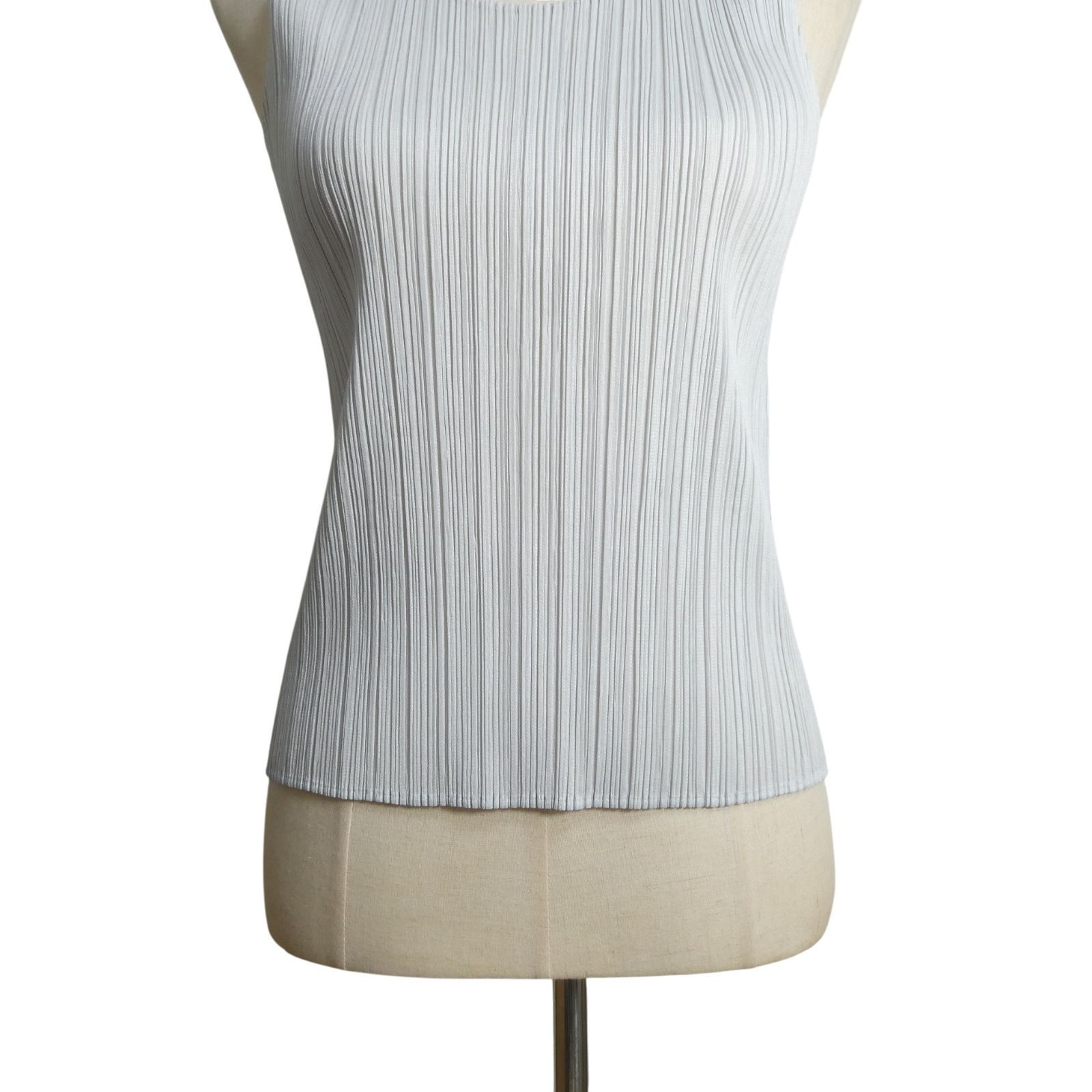 極美品✨PLEATS PLEASE プリーツ　ノースリーブ　ゼブラ　白色　黒色 極美品 PLEATS PLEASE ISSEY MIYAKE プリーツプリーズ イッセイミヤケ