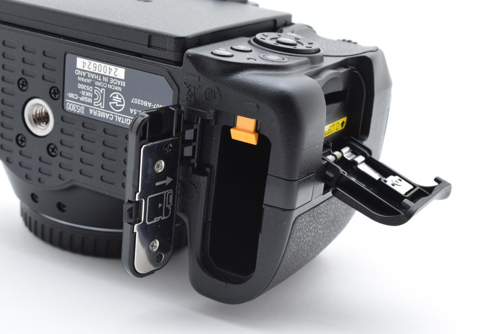 良品] シャッター2265回 Nikon ニコン D5300 デジタル一眼レフカメラ