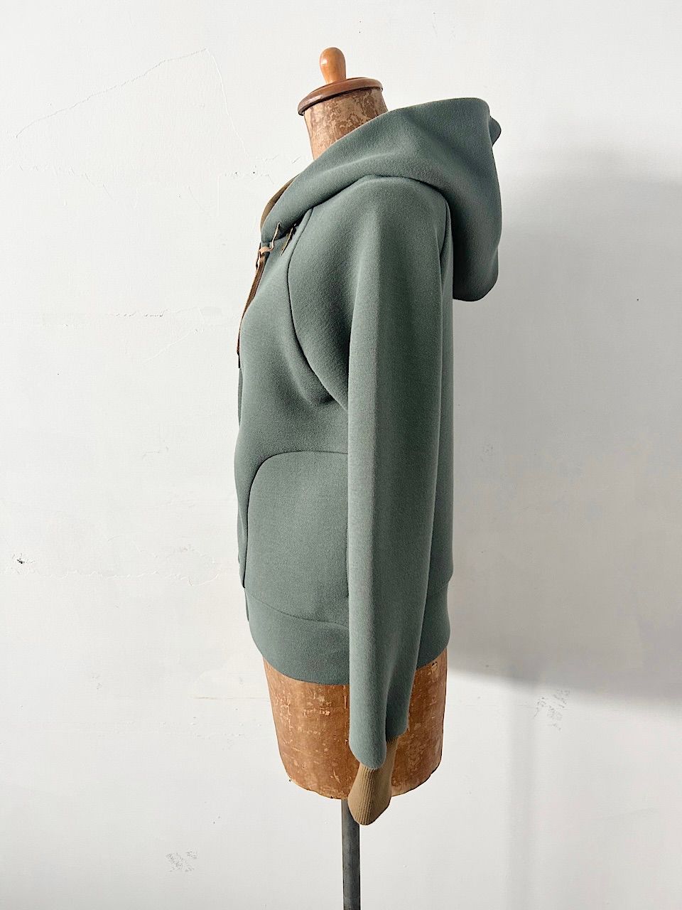 美品】mina perhonen slappe パーカー グリーン - メルカリ