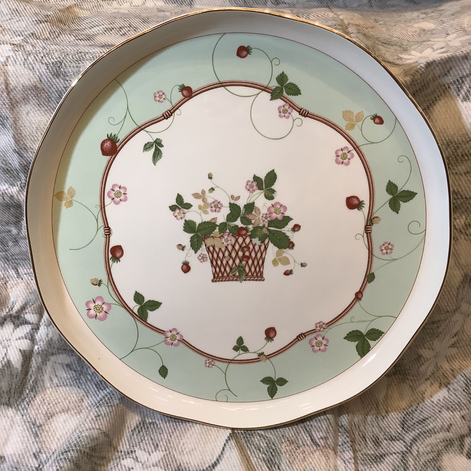 ♥ ヴィンテージ おまけ付 ウェッジウッド 大皿 ピザ トレイ プレート Wedgewood Wild Strawberry