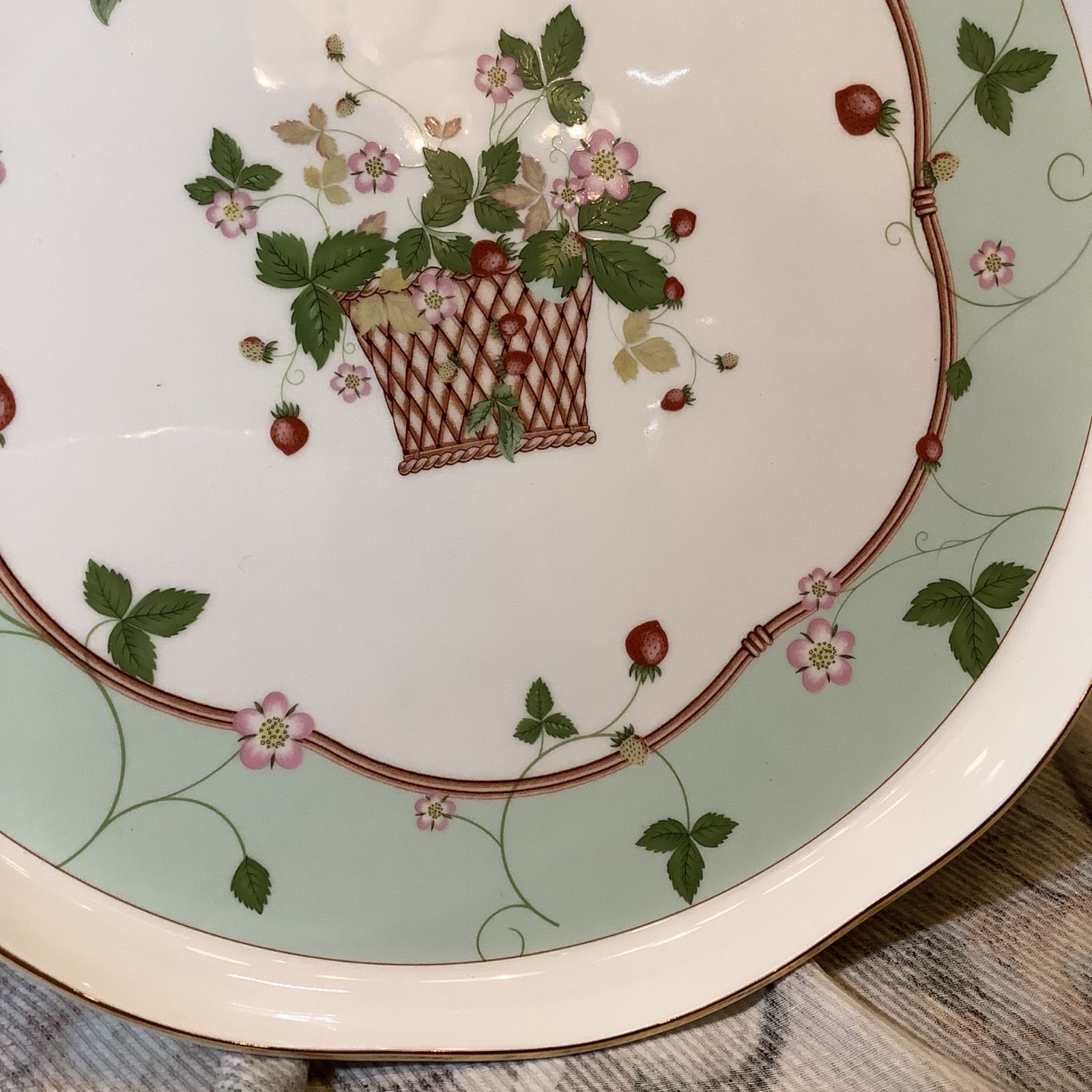  ♥ ヴィンテージ おまけ付 ウェッジウッド 大皿 ピザ トレイ プレート Wedgewood Wild Strawberry 皿 食器