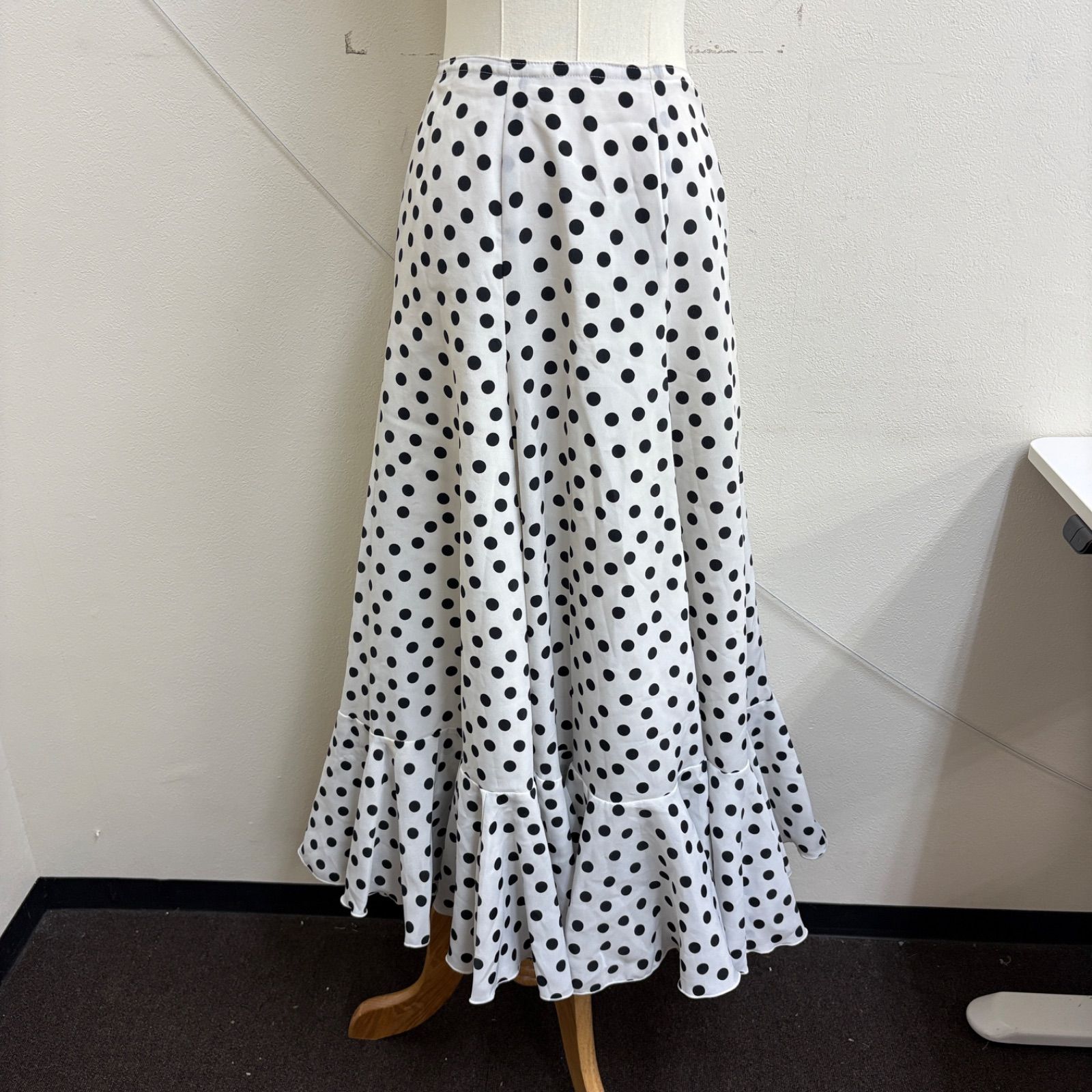 HERMOSA】 フラメンコ衣装 スカート ファルダ 白 黒 水玉 ドット柄