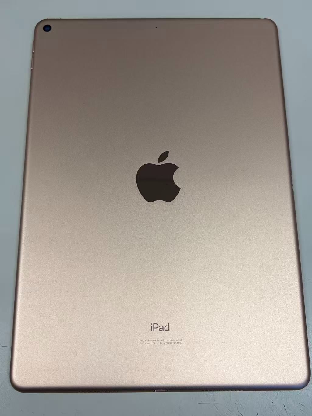 外観極美品 電池82% apple iPad Air(第3世代) 64GB ゴールド Wi-Fi