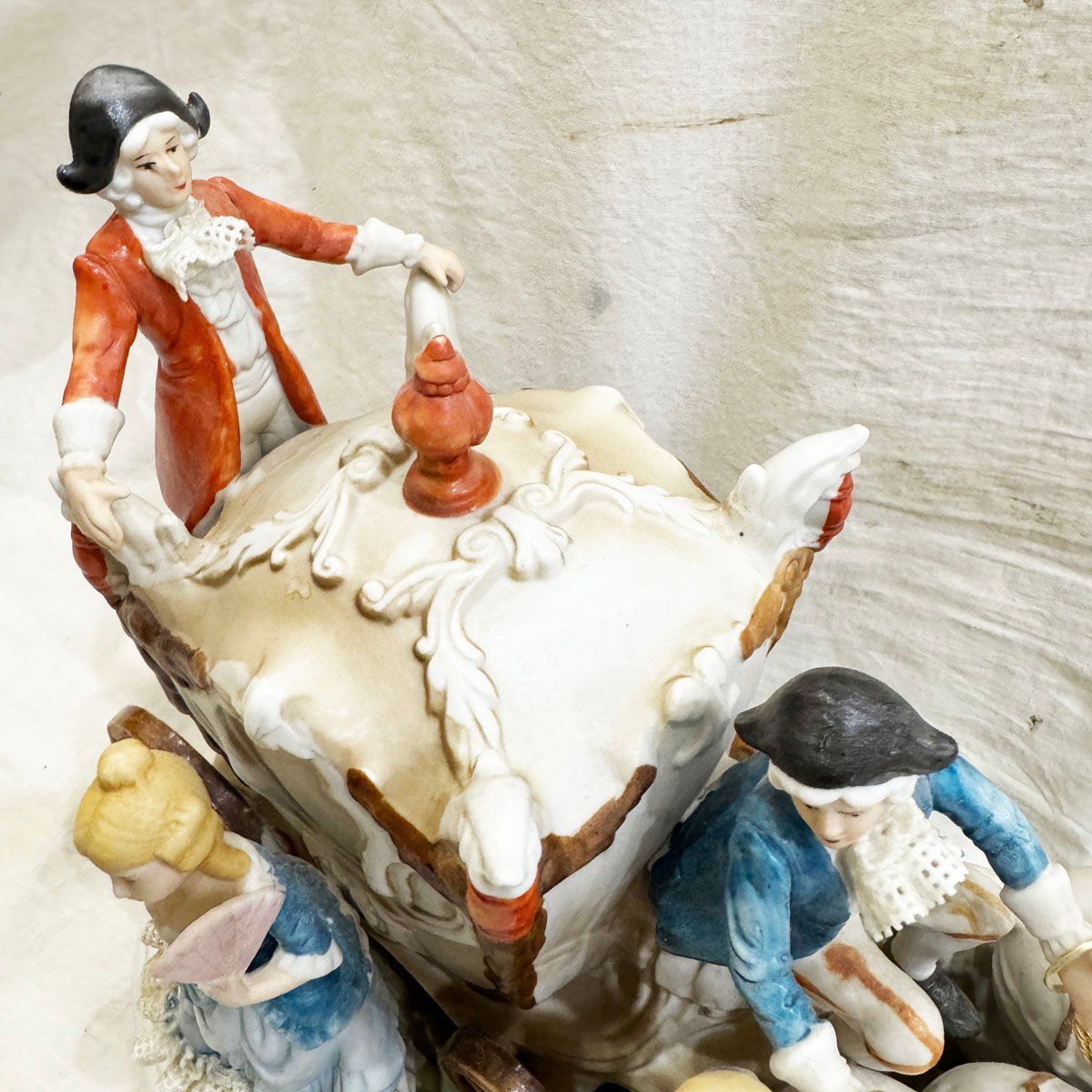 中古○瀬戸マイセン フィギュリン 馬車○加藤工芸 陶器製 4頭立て馬車