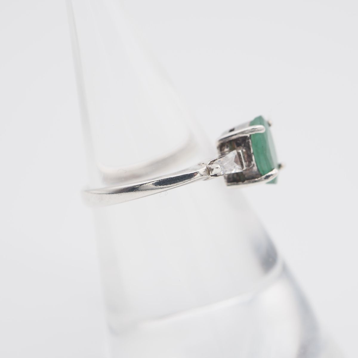 L348 グリーンストーン ダイヤモンド風 925SV刻印 リング デザイン