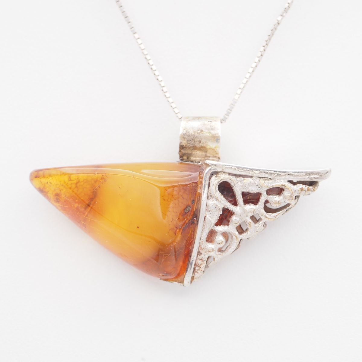 L279 琥珀 コハク アンバー ペンダント トップ シルバー デザイン