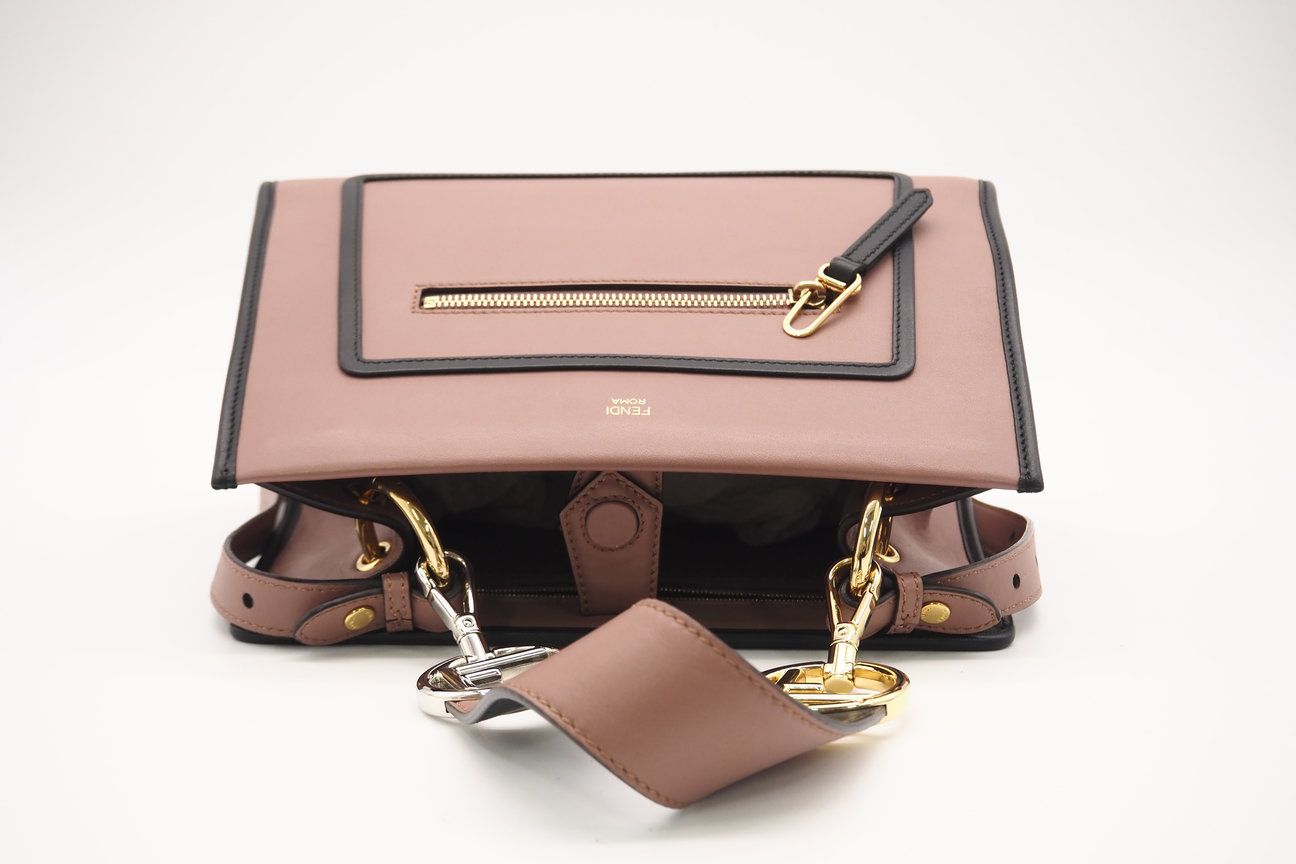 ☆3日以内返品可☆ 美品 FENDI フェンディ ラナウェイ レザー 2WAY