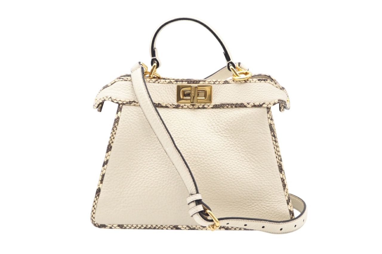 ☆3日以内返品可☆ 美品 FENDI フェンディ レザー ピーカブー アイシー