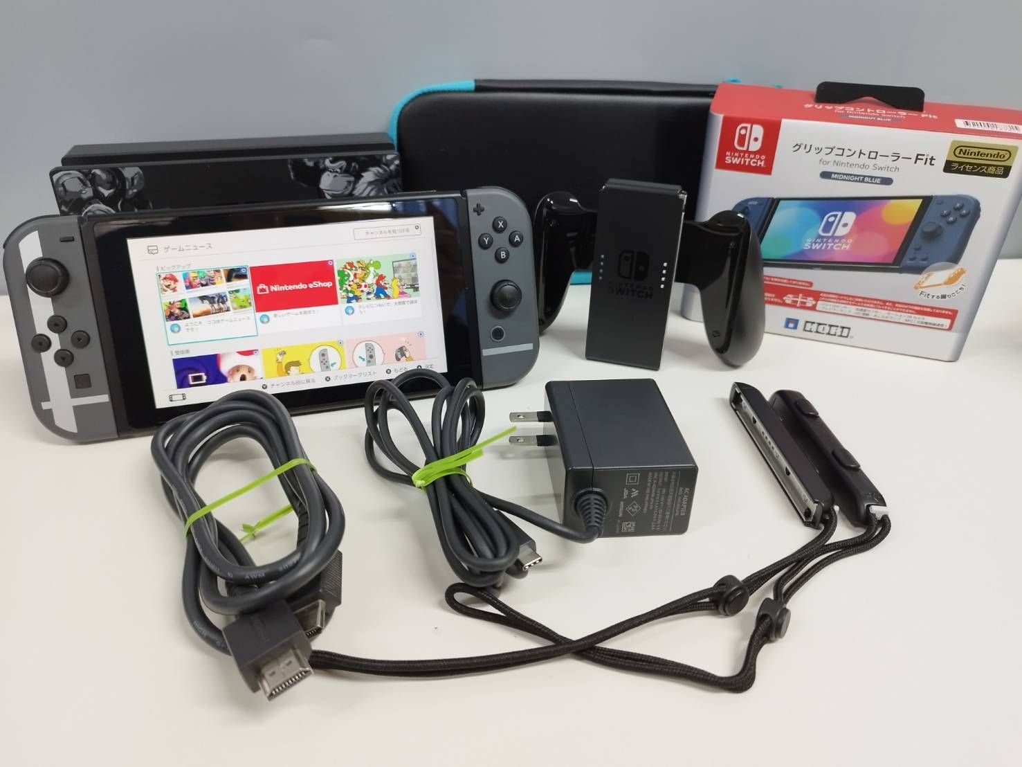 良品】Nintendo Switch 本体 HAC-001/2018年製/大乱闘スマッシュ
