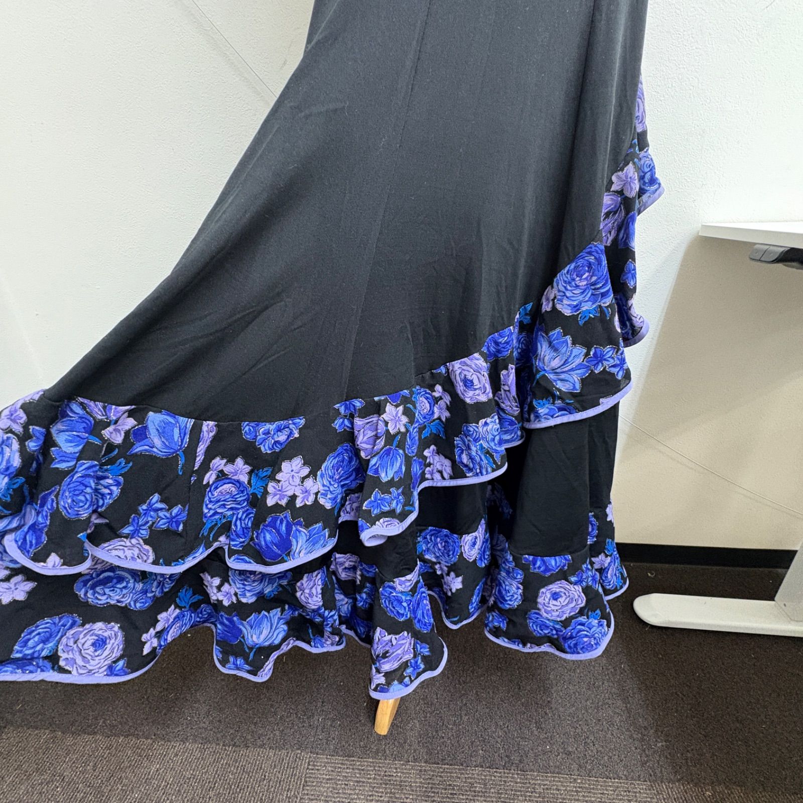 prima boutique】 フラメンコ衣装 スカート ファルダ 黒 青 青紫 花柄