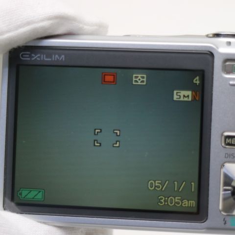 美品 EX-Z500 シルバー 即日発送 CASIO EXILIM デジカメ 本体 土日祝
