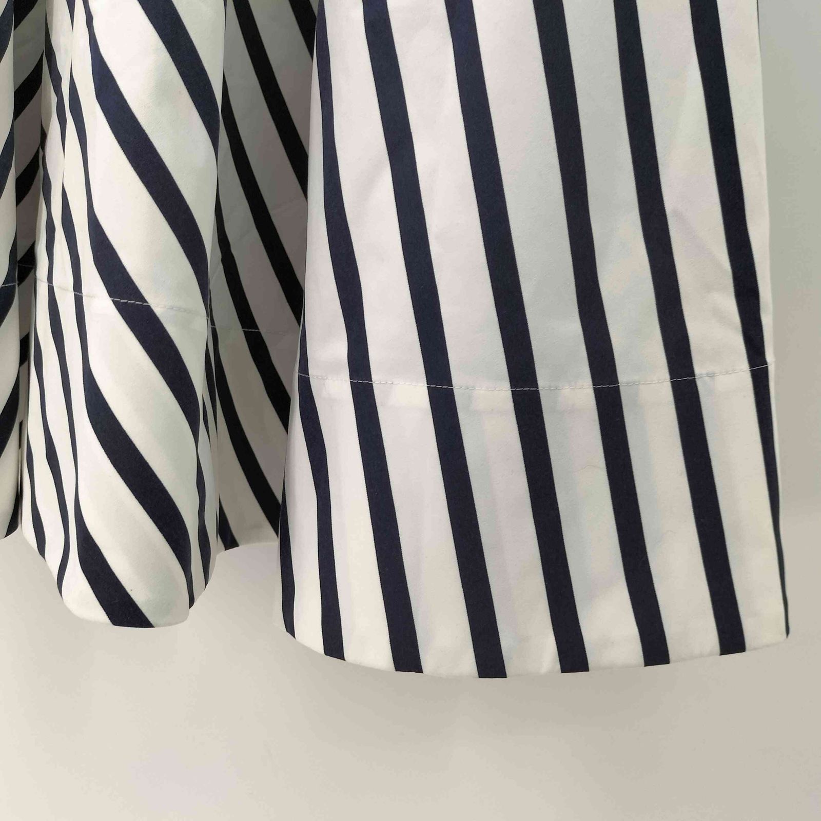 ジェンヌ JENNE シャープボーダーAラインスカート レディース JPN：M