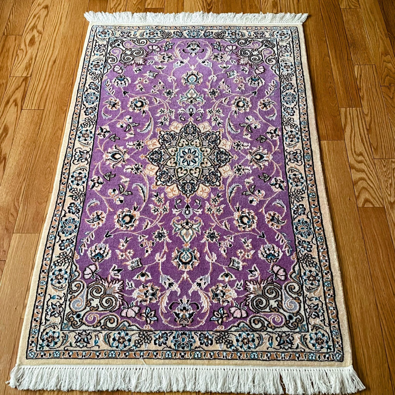 ペルシャ絨毯 ナイン産 シルク＆ウール 本物 手織り イラン産 玄関