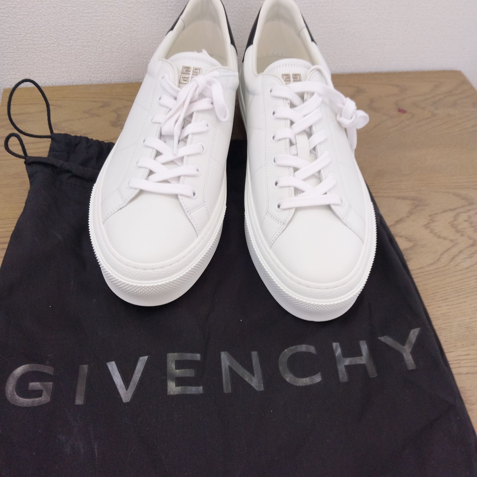 未使用品】Givenchy City ローカットスニーカー ホワイト 44 