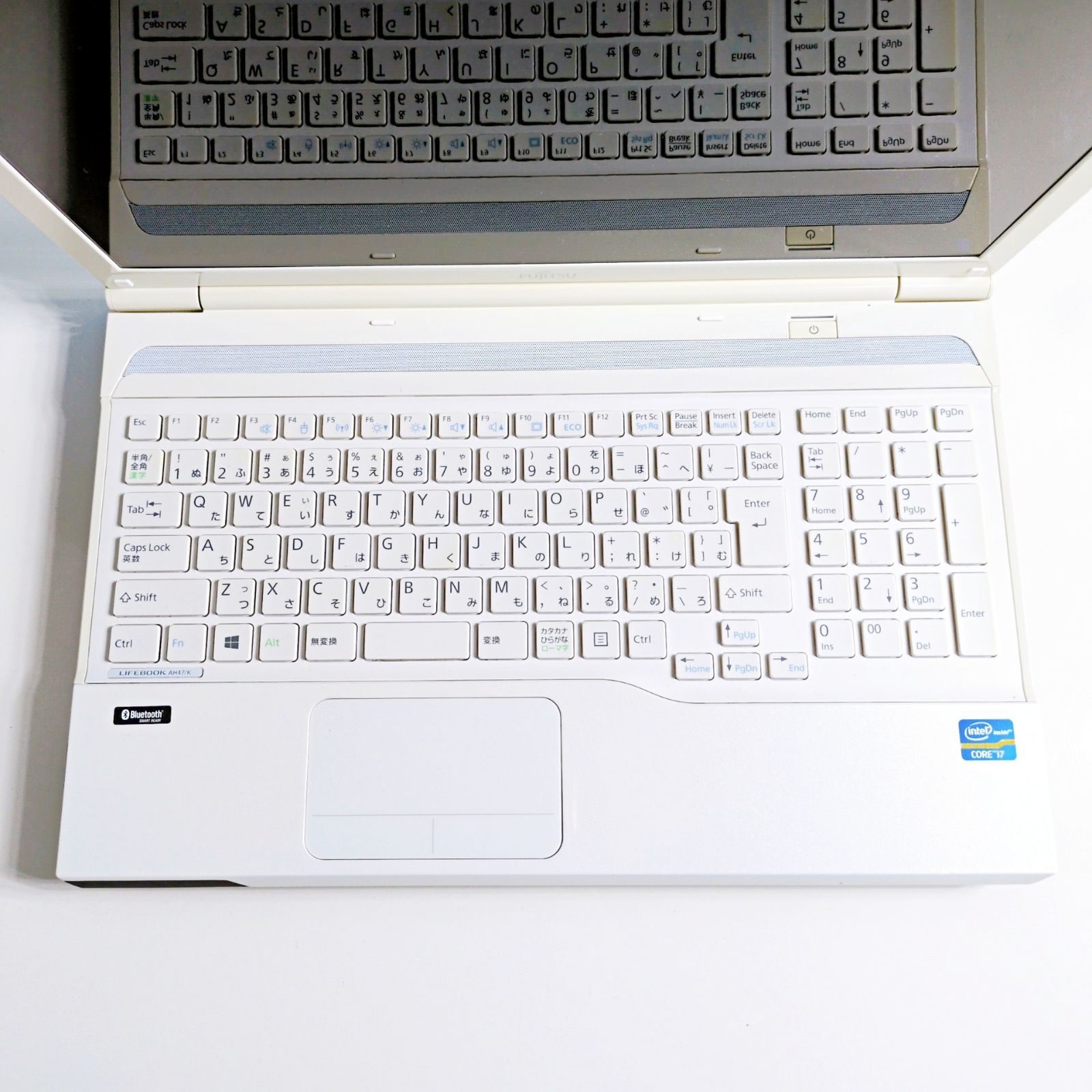 美品✨たっぷり大容量✨Windows11✨真っ白のノートパソコン✨設定済 すぐ使えるwindows11大容量白ノートPC✨初心者向けカメラオフィス付き