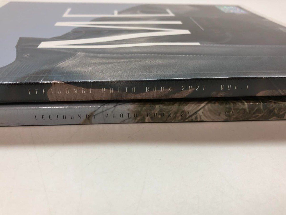 Y]まとめて2冊 イ・ジュンギ 写真集 LEEJOONGI PHOTOBOOK 2021 VOL.1
