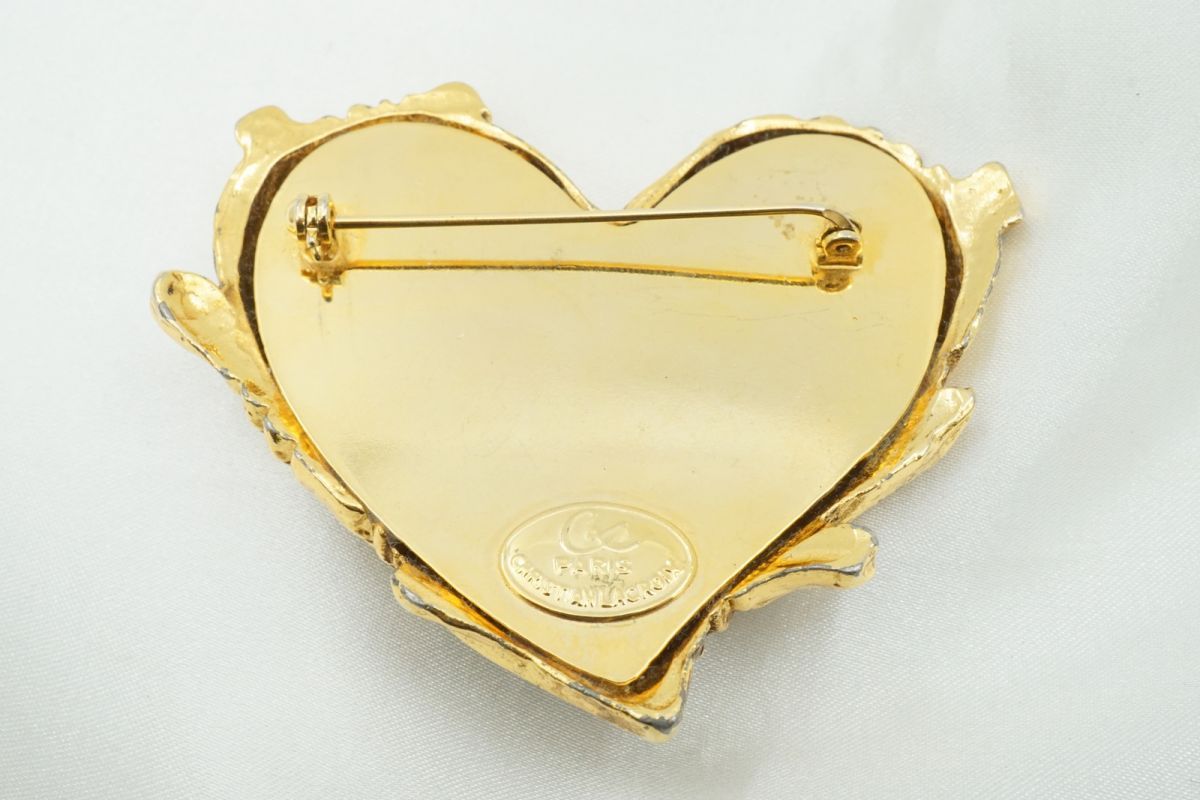 T*！様 美品 希少 レア ジャンニ ヴェルサーチ ブローチ ハート