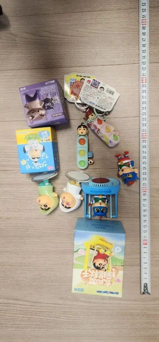 クレヨンしんちゃん フィギュア キーホルダー 100個以上 まとめ売り