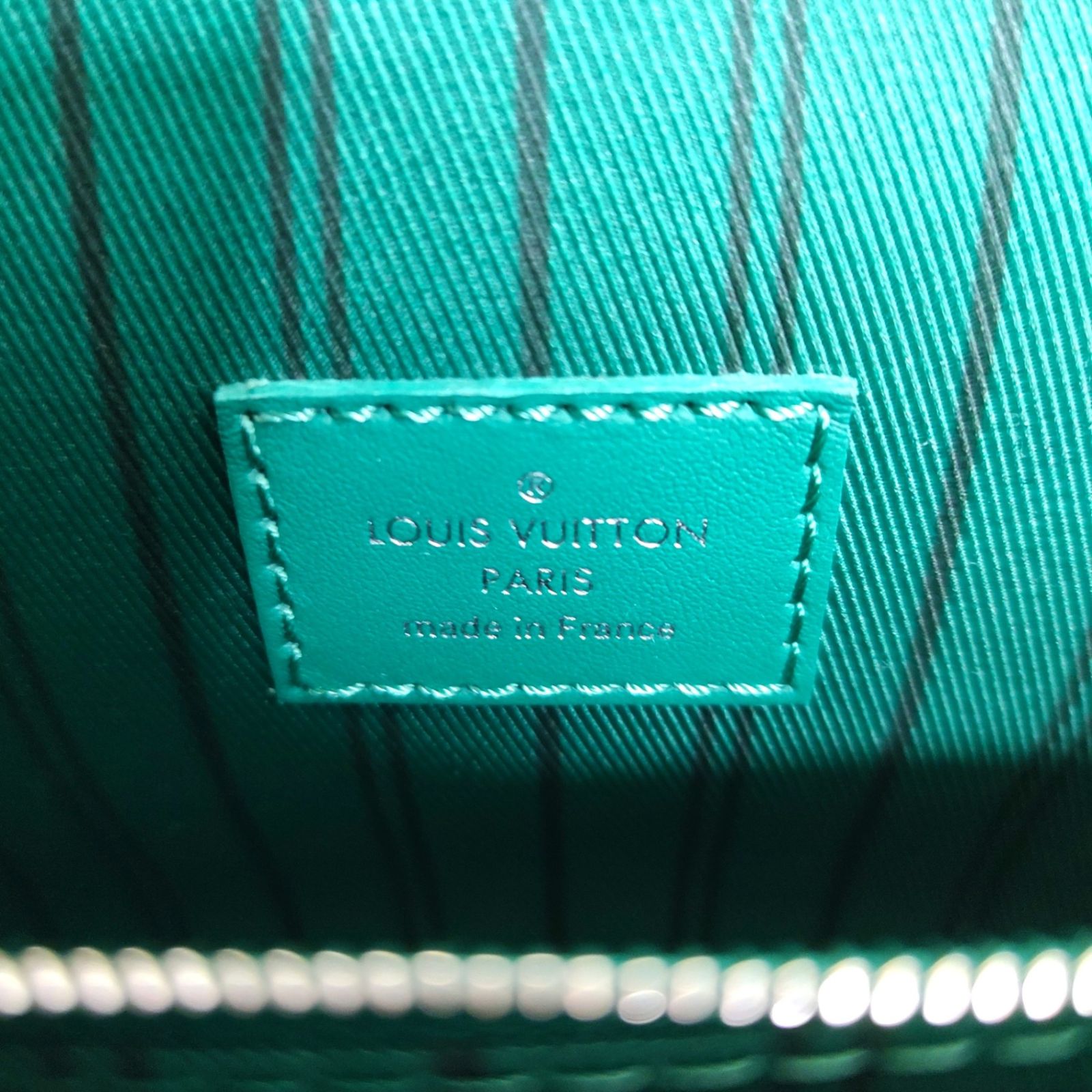 LOUIS VUITTON ルイ・ヴィトン スティーマー ウェアラブル ウォレット 
