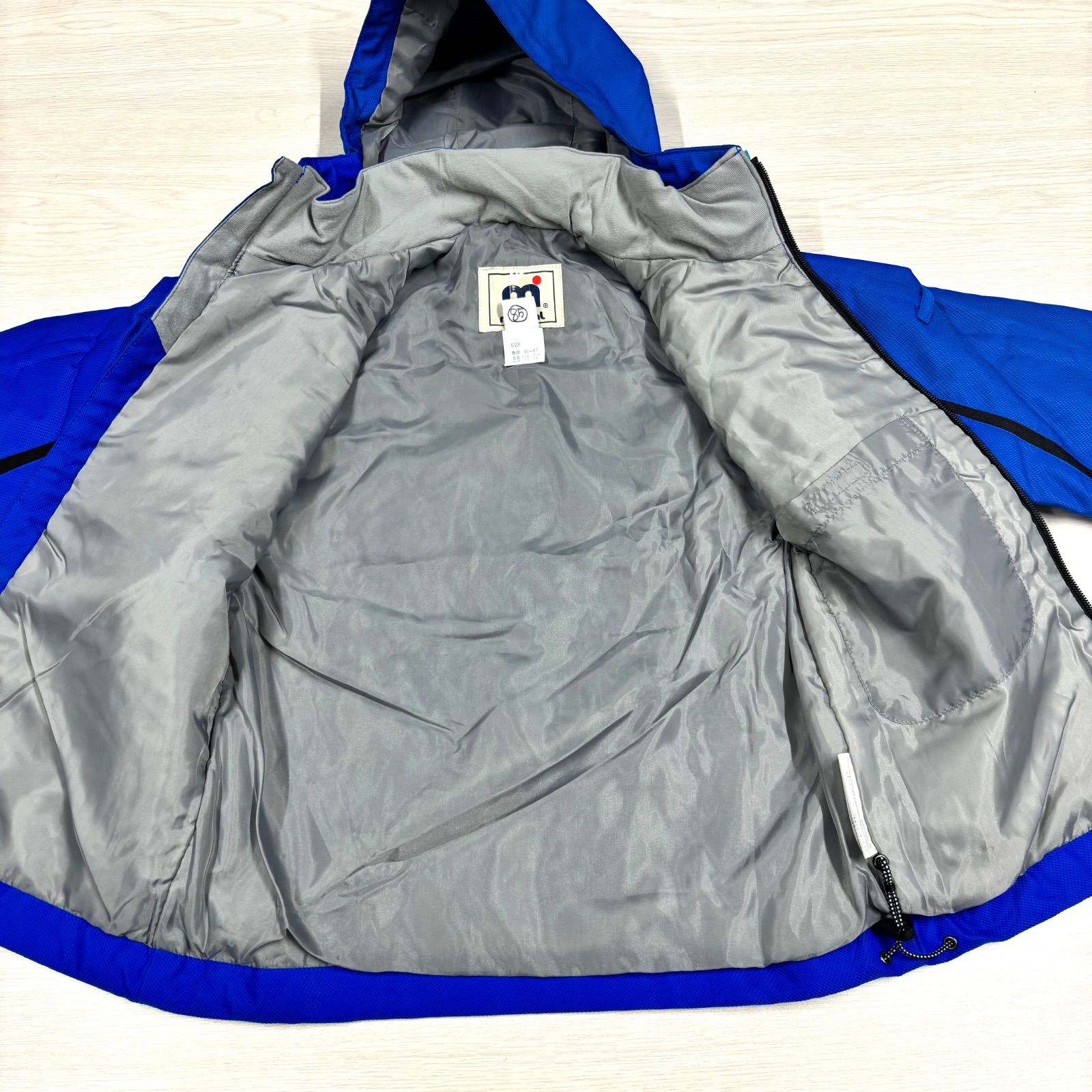 mistral スノーボードウェアセット mistral ジュニア スキーウェア 125～135cm 130サイズ サイズ調整機能