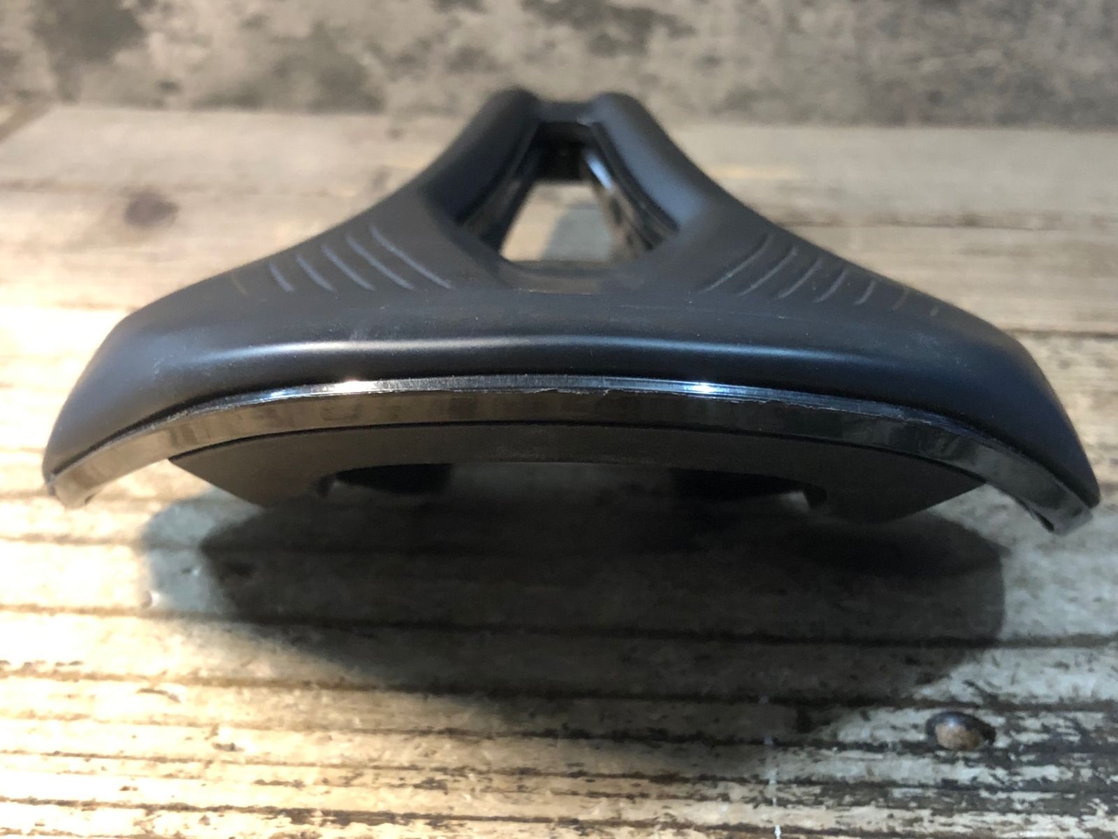 JU418 フィジーク fizik ヴェント VENTO ARGO R1 サドル 黒 カーボン
