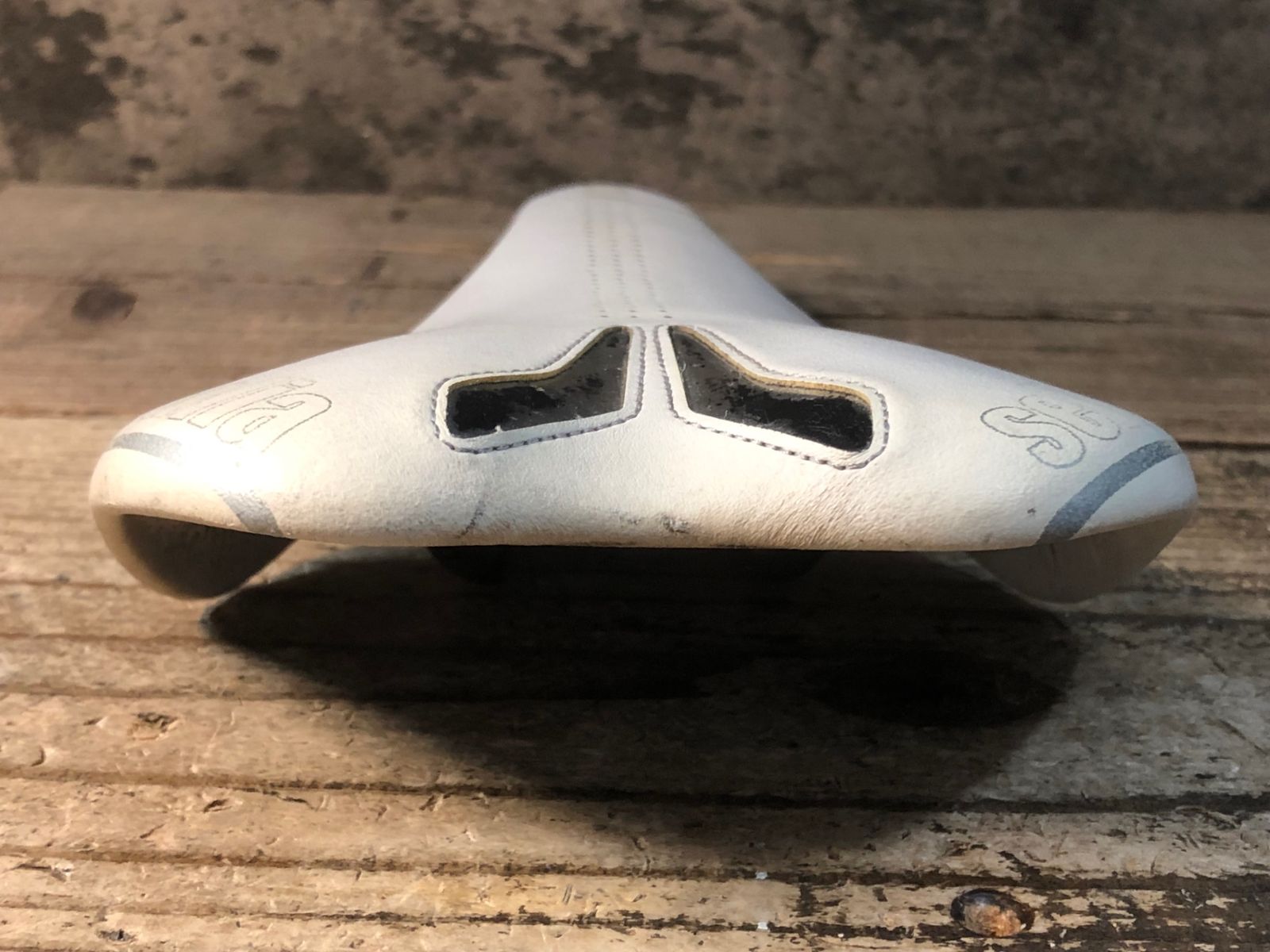 JU577 セライタリア selle italia SLR S1 サドル 白 134mm チタン