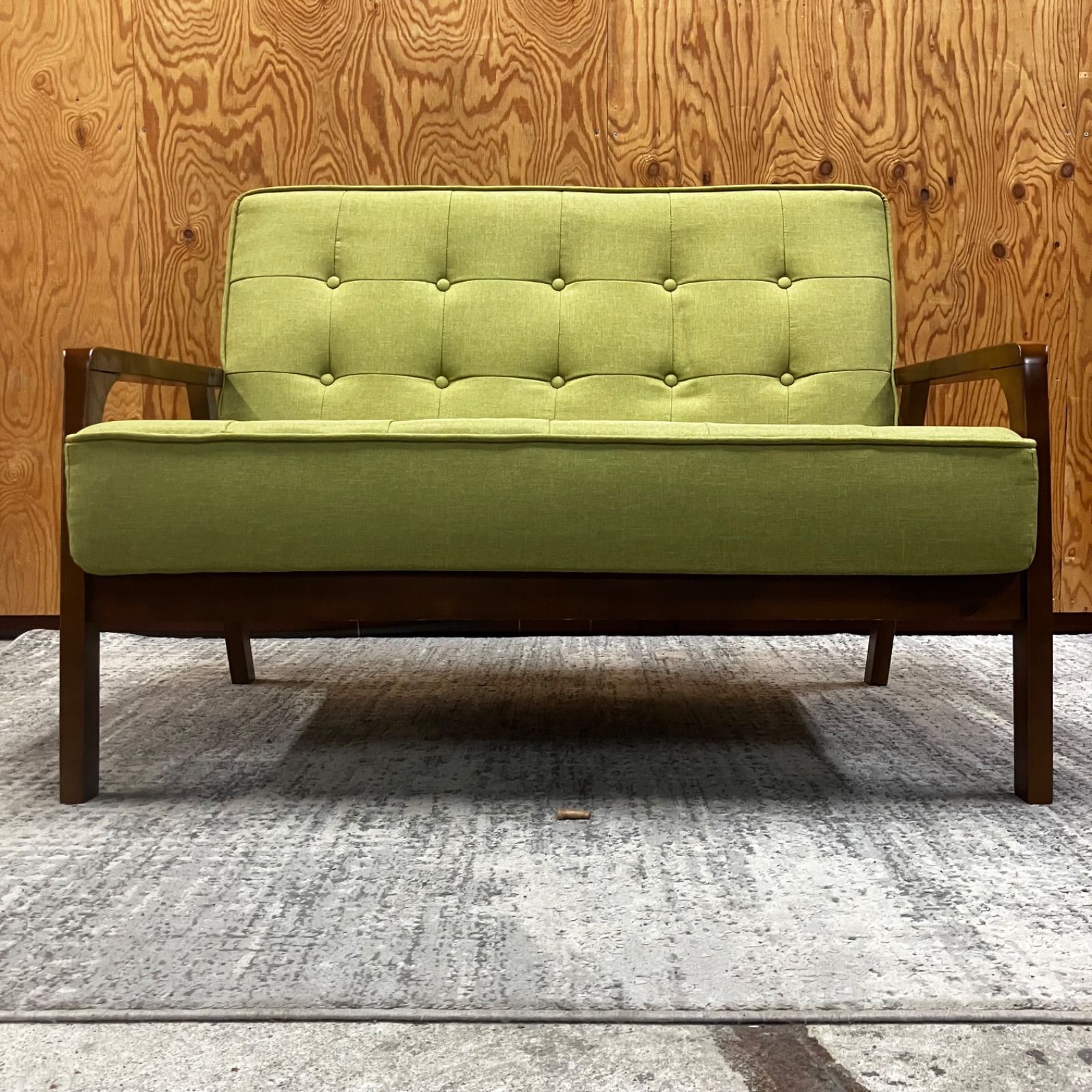 値下げ交渉可能】2人がけソファ 布張り グリーン ラブソファ 直接