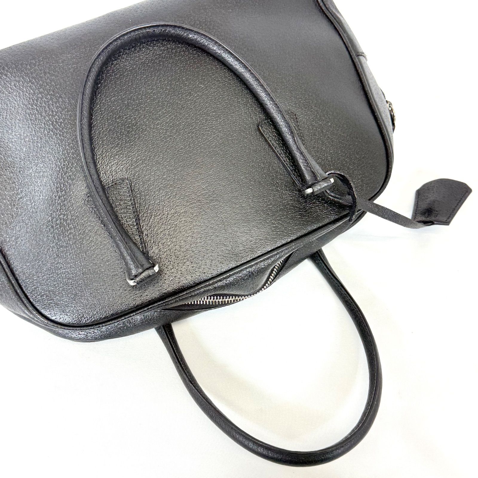 希少 鍵付き・美品】PRADA プラダ レザー 三角プレート スモール