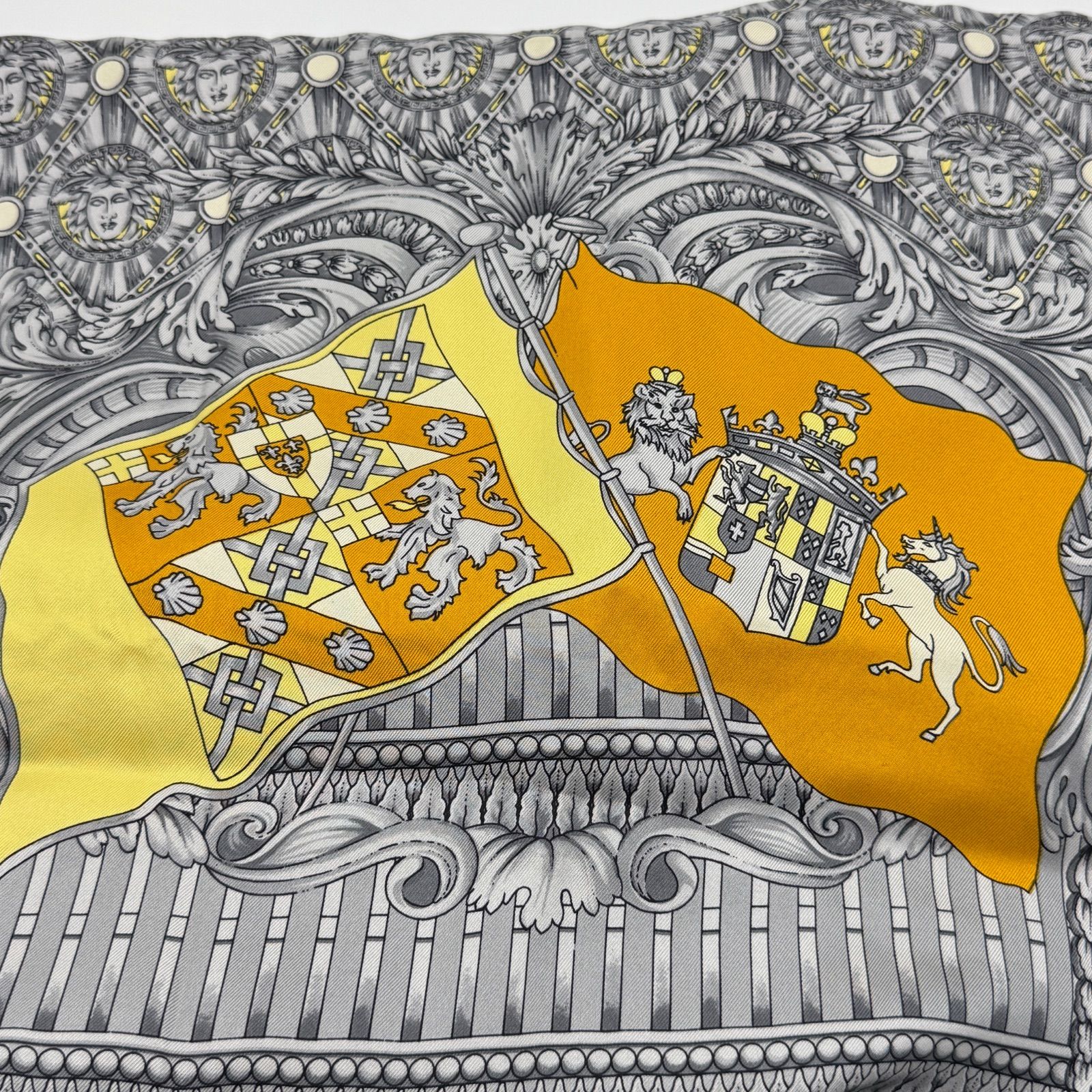 VERSACE ヴェルサーチ スカーフ マフラー フリンジ メデューサ シルク