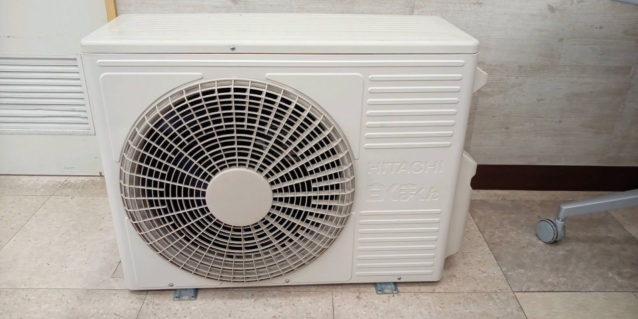 リユースのサカイ高崎店 日立 エアコン 22年製 2.5KW - メルカリ