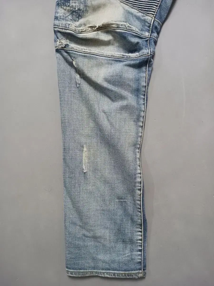 34 BALMAIN バルマン スティッチ 補強 バイカーデニム デニム - メルカリ