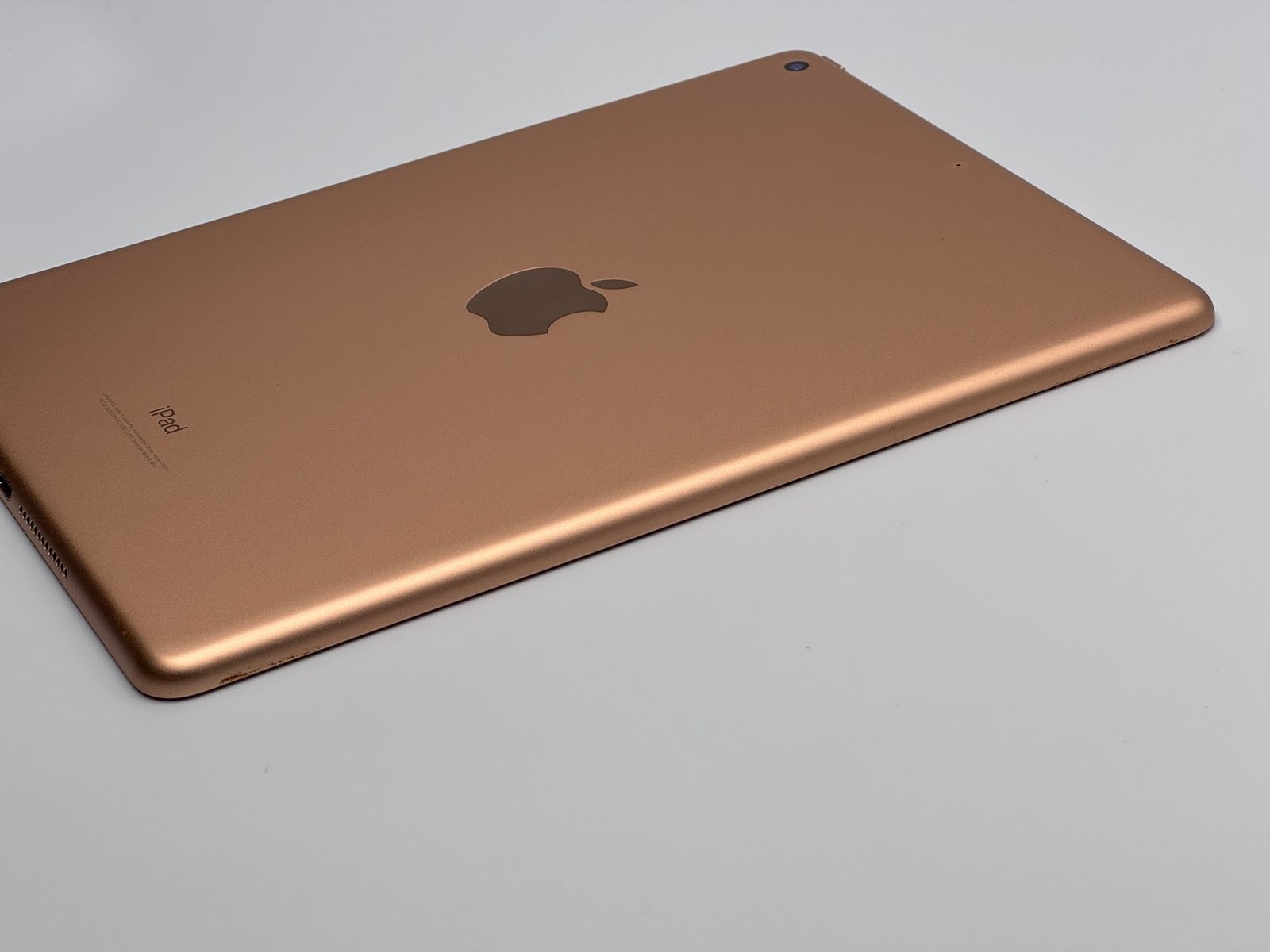 C】iPad 第6世代 128GB ゴールド Wi-Fi バッテリー【68%】 【公式通販】