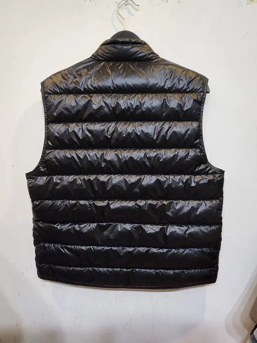 モンクレール MONCLER GUI GILET ライトダウン MONCLER 23AW ギュイ