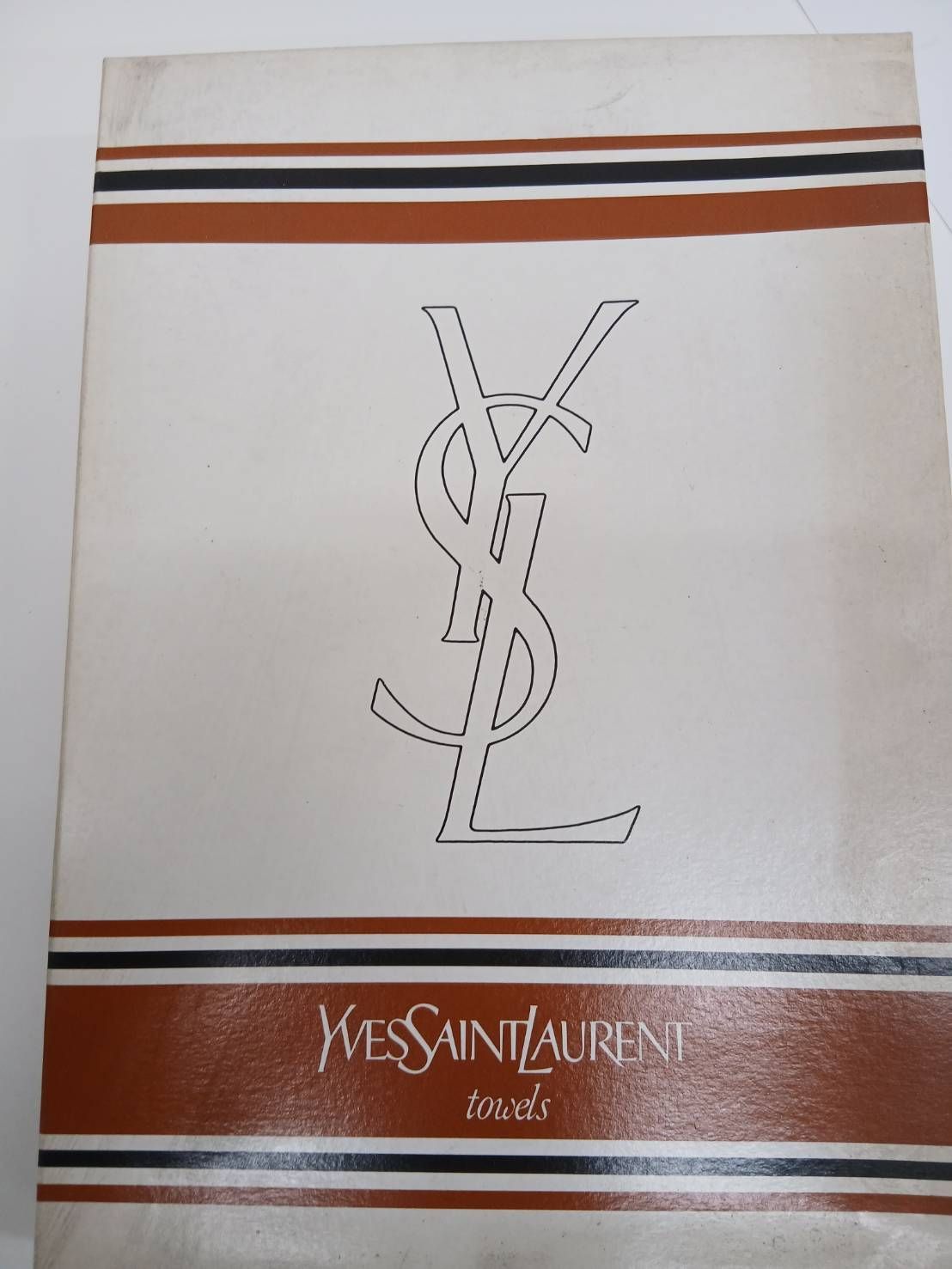 イヴサンローラン Yves Saint Laurent 未使用タオルセット(3点セット