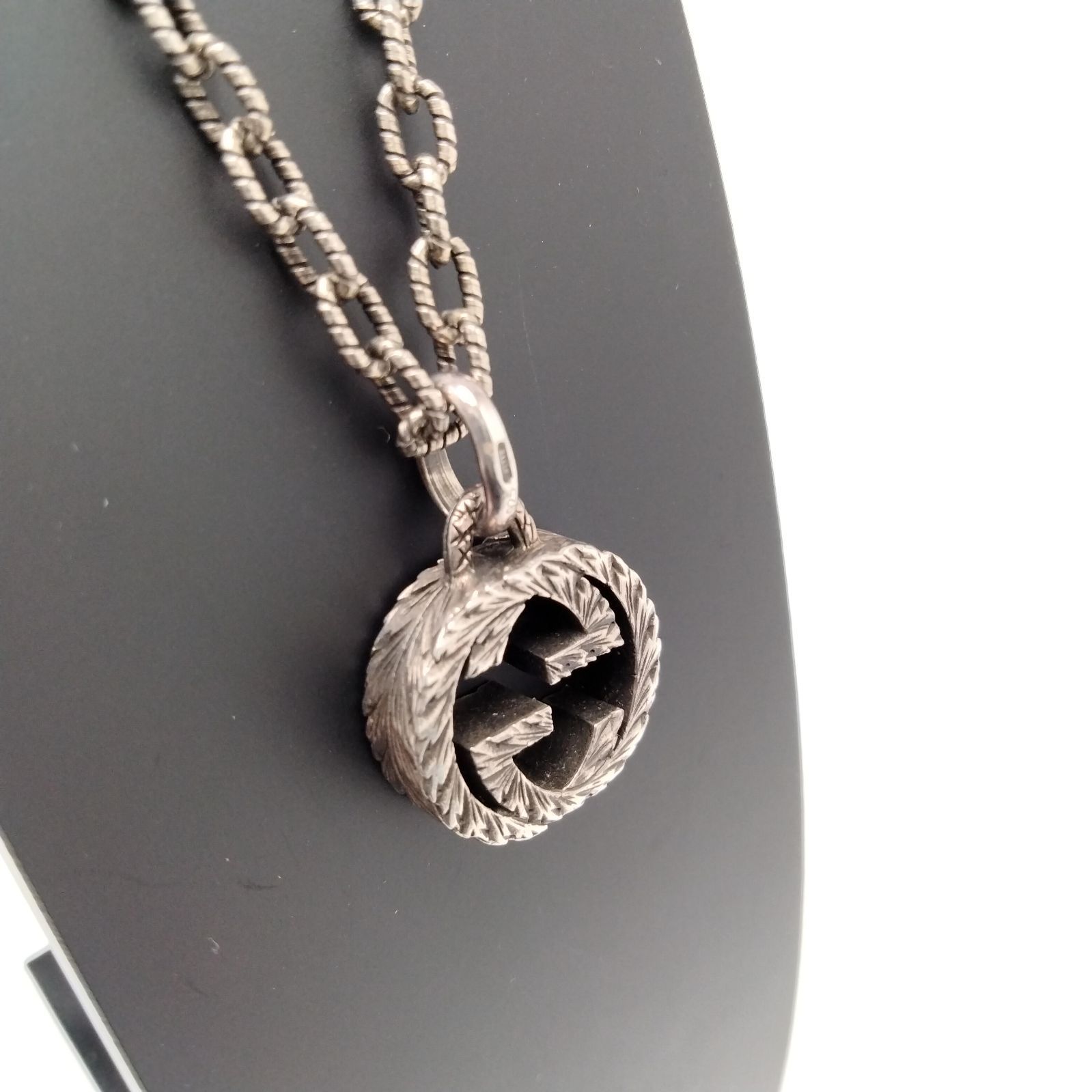 ✨GUCCI✨グッチ インターロッキングG アラベスク ネックレス シルバー