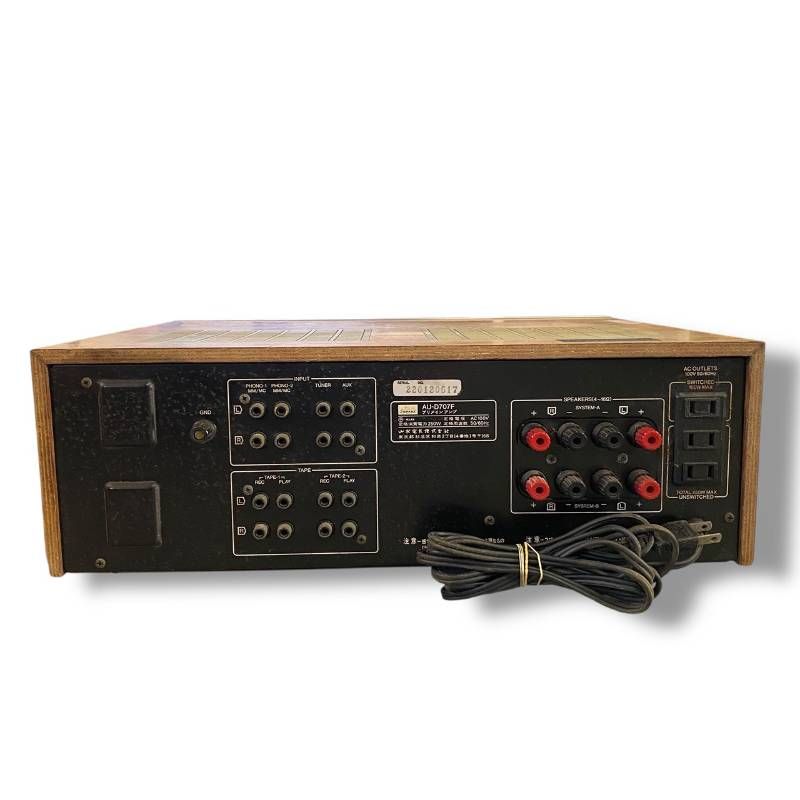 140]○260129-10032-4526 SA800【通電確認済み】SANSUI サンスイ AU