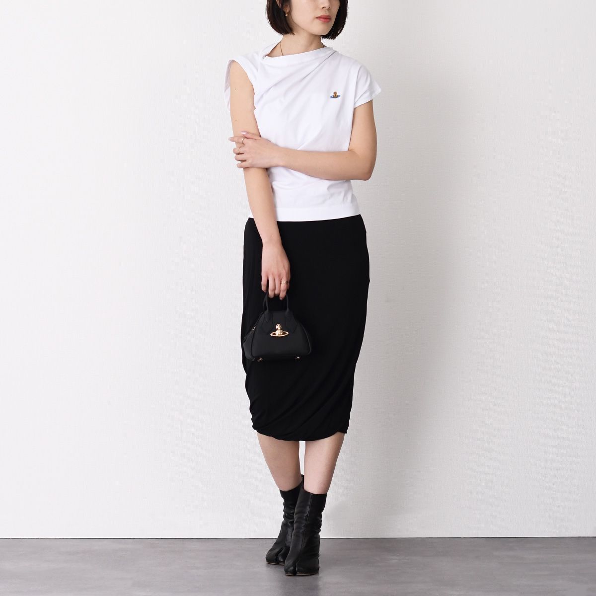 Vivienne Westwood ヴィヴィアンウエストウッド トップス Tシャツ HEBO