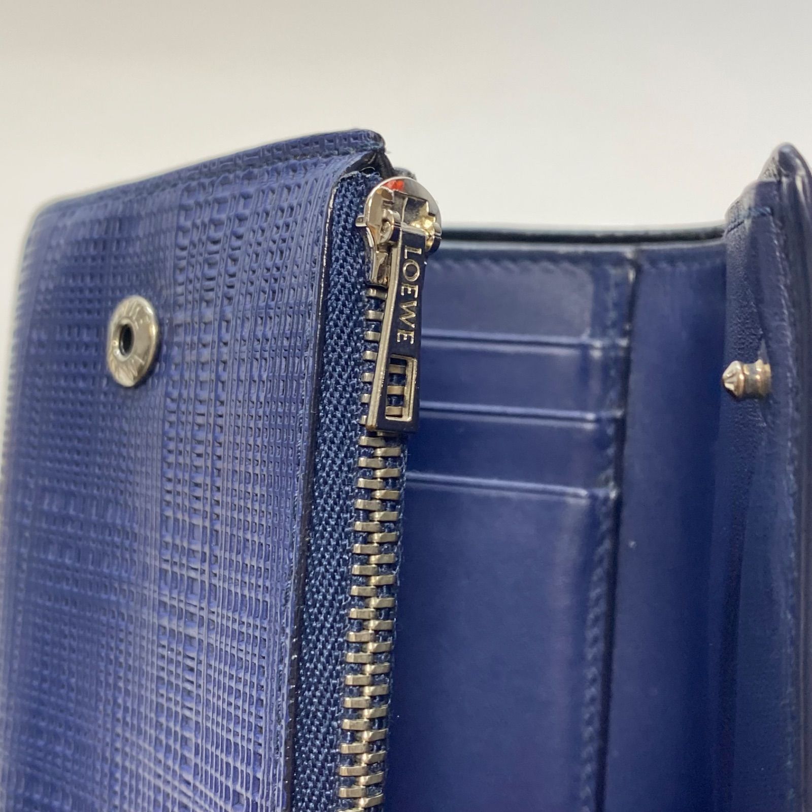 3493 LOEWE ロエベ 三つ折り財布 アナグラム ネイビー 紺 型押し