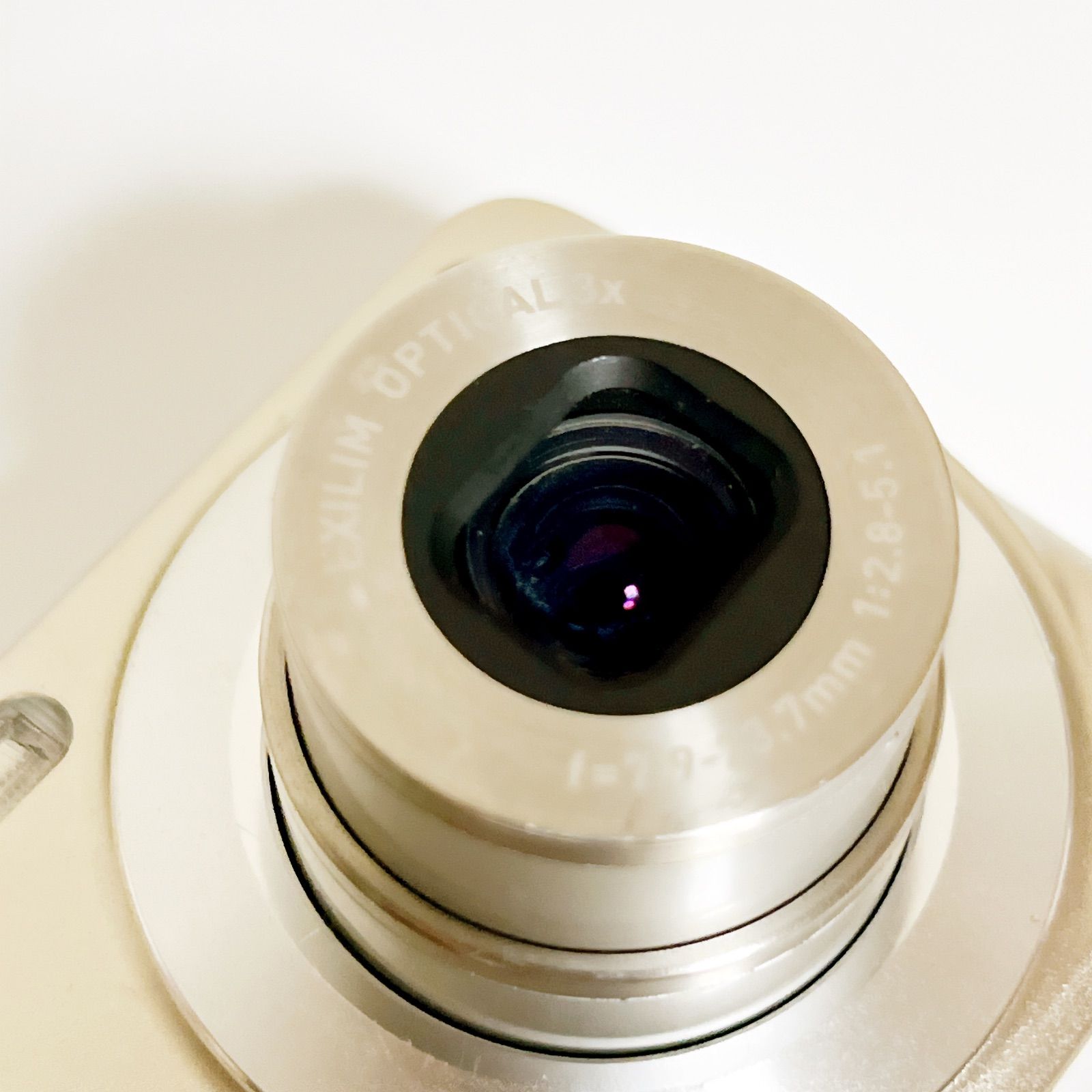 CASIO EXILIM EX-Z1050 1010万画素 デジカメ 動作品 撮影可 3倍ズーム